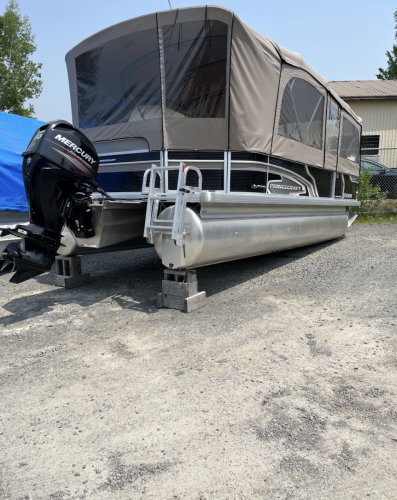 PONTON PRINCECRAFT VECTRA 21 pieds 60 HP 10 PLACES