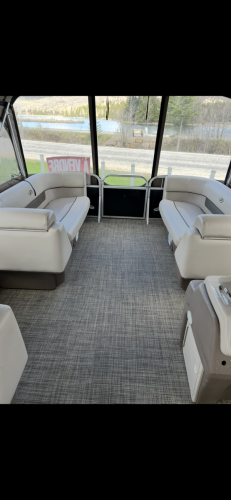 PONTON PRINCECRAFT VECTRA 21 pieds 60 HP 10 PLACES